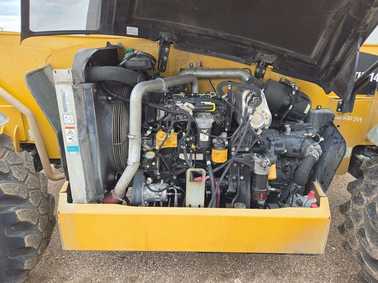 caterpillar-th514d-image-31