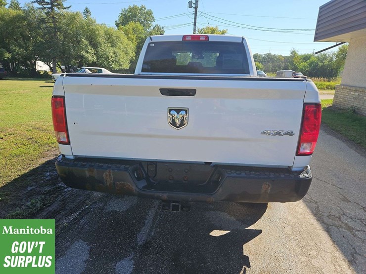 2015-dodge-1500-image-7