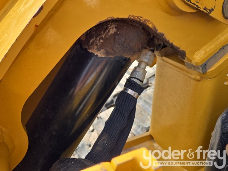 2019-caterpillar-289d-image-23