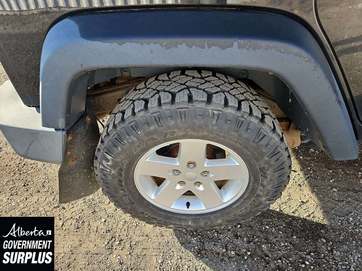2009-jeep-wrangler-image-11