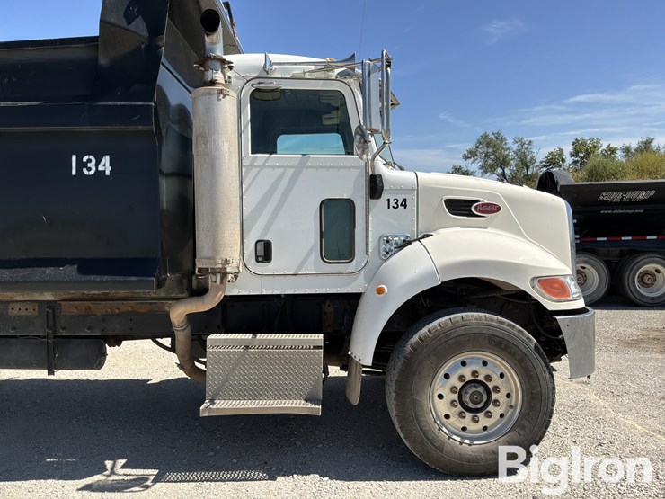 2007-peterbilt-335-image-15
