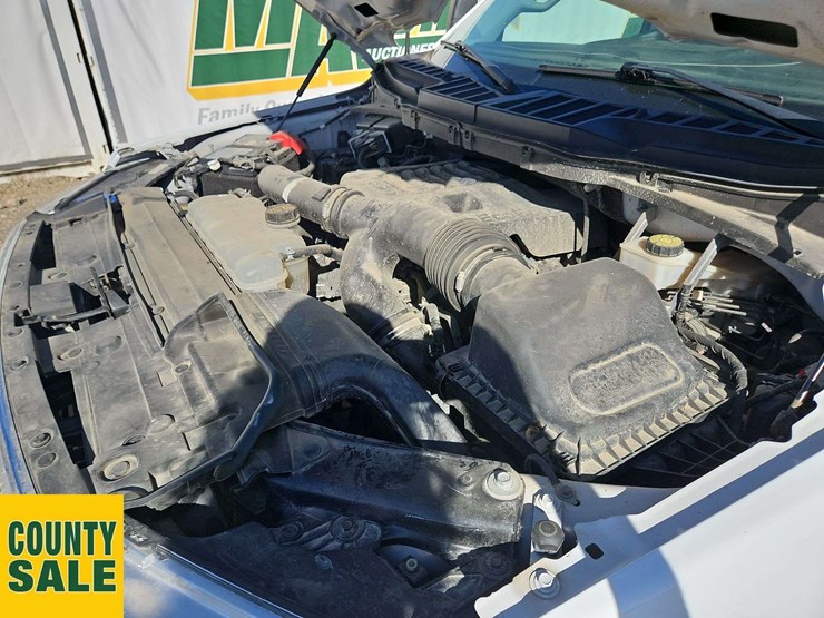 2021-ford-f150-image-26