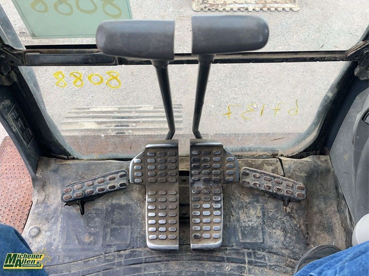 2011-deere-250g-lc-image-21