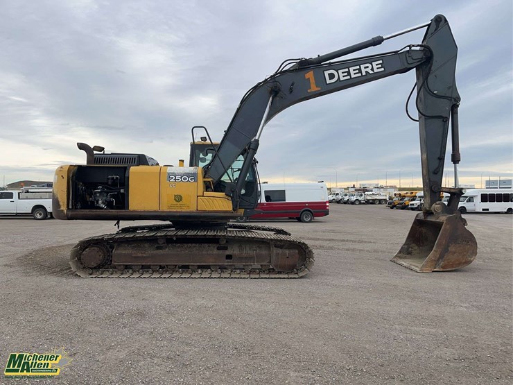 2011-deere-250g-lc-image-6