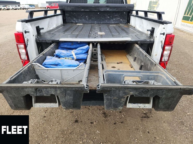 2022-ford-f250-image-23