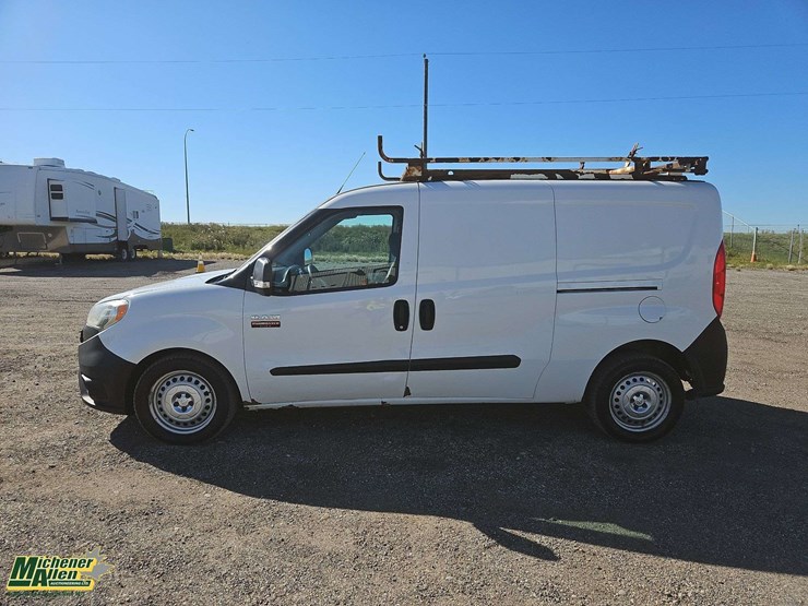 2015-ram-promaster-city-image-5