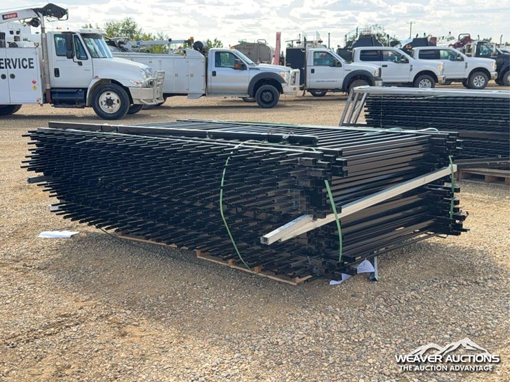 qty-of-(24)-10-ft.-galvanized-steel-fence-image-3