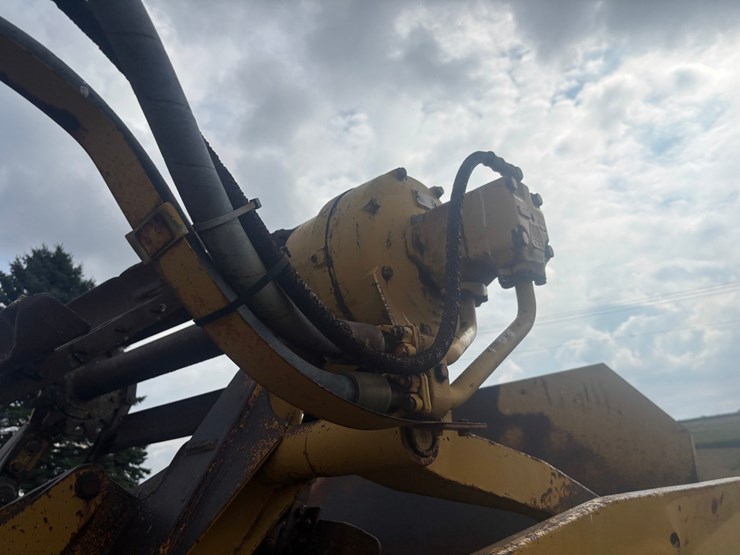 caterpillar-613-image-87