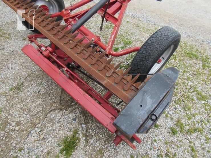 case-ih-1100-image-11
