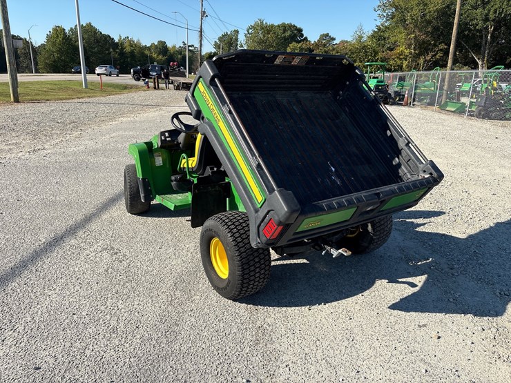 john-deere-turf-gator-image-3