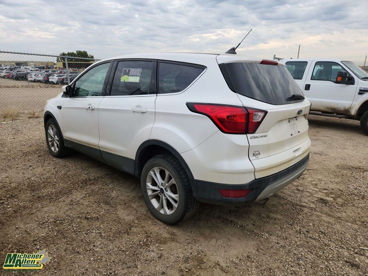 2019-ford-escape-se-image-6