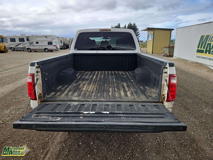 2015-ford-f250-image-15