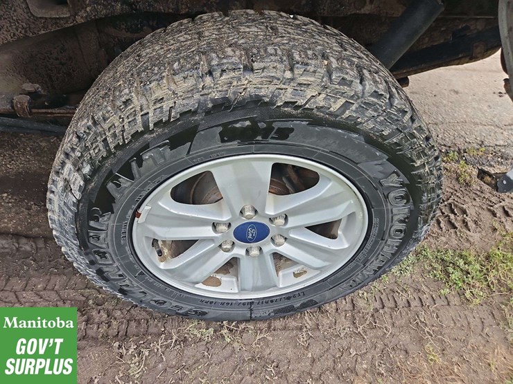 2015-ford-6.5-ft-image-11