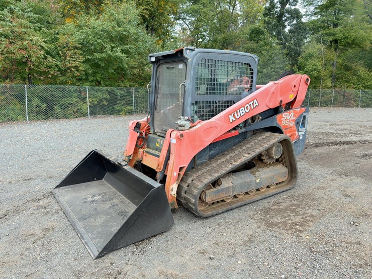 2019-kubota-svl95-2s-image-1