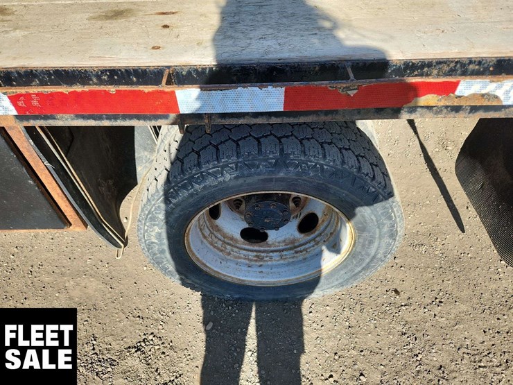 2023-ford-f550-image-10