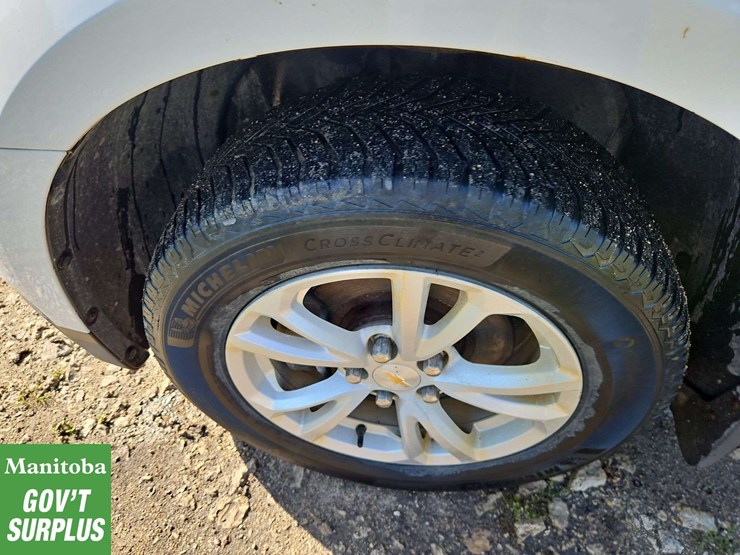 2017-chevrolet-equinox-image-9
