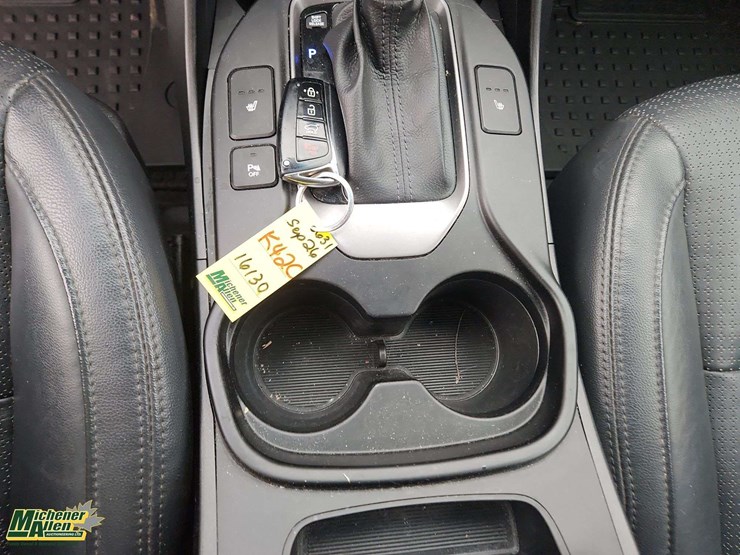 2014-hyundai-santa-fe-sport-image-22