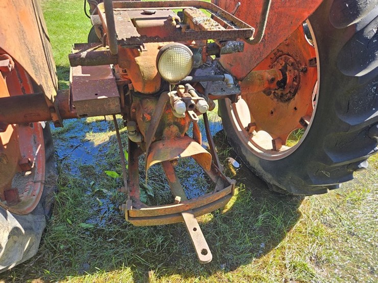 #2528-•-cockshutt-f3-tractor-image-16