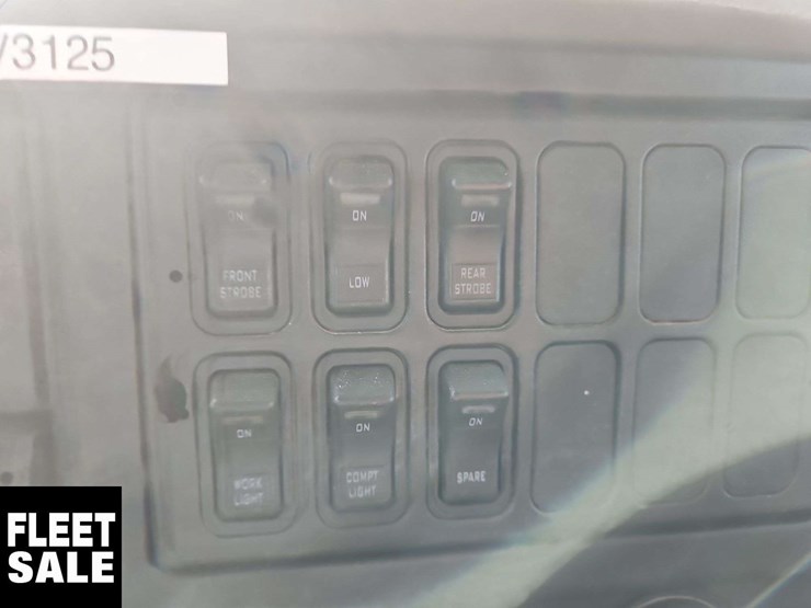 2015-international-durastar-4400-image-17