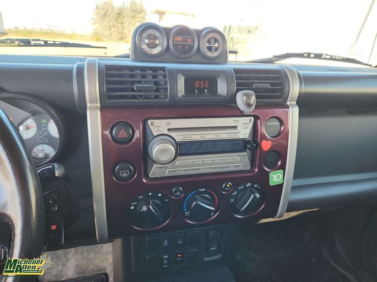 2007-toyota-fj-cruiser-image-18