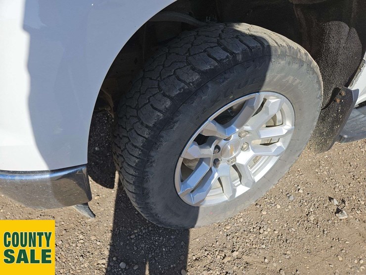 2023-chevrolet-silverado-1500-image-9