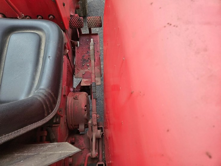 #2509-•-1959-farmall-340-tractor-image-26