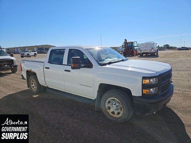 2015-chevrolet-silverado-1500-image-2