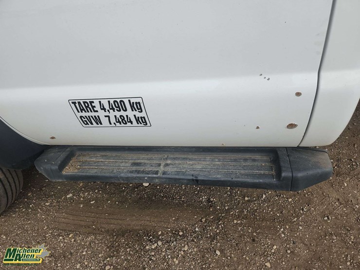 2011-ford-f450-image-32