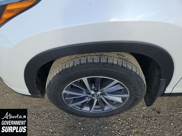 2019-toyota-highlander-hybrid-image-9