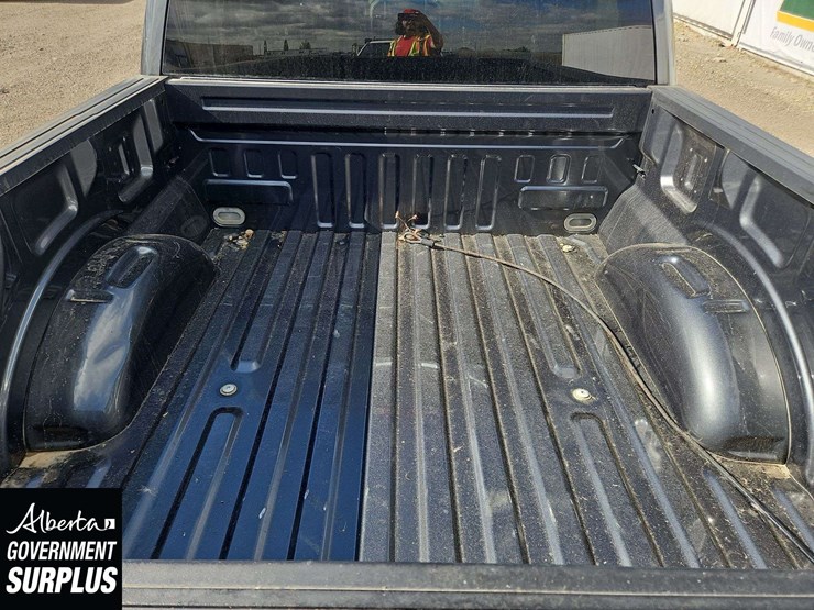 2017-ford-f150-image-15