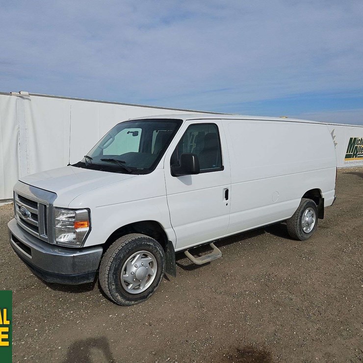 2014 FORD CARGO