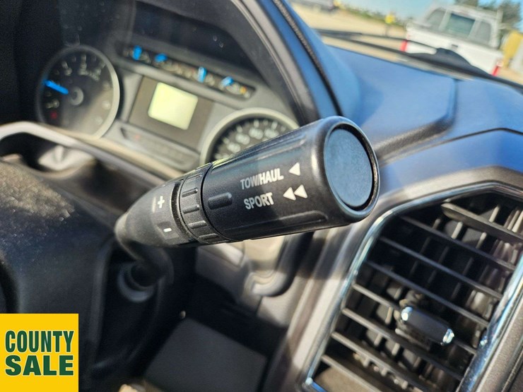 2016-ford-f150-image-21