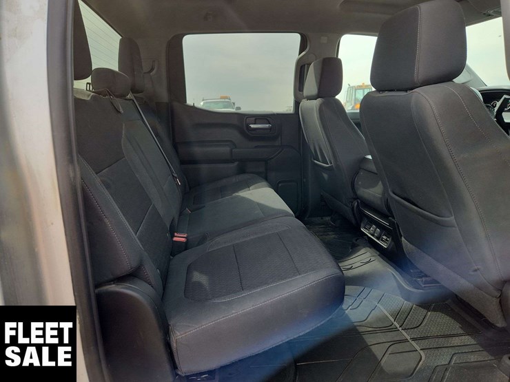 2022-chevrolet-silverado-1500-image-16