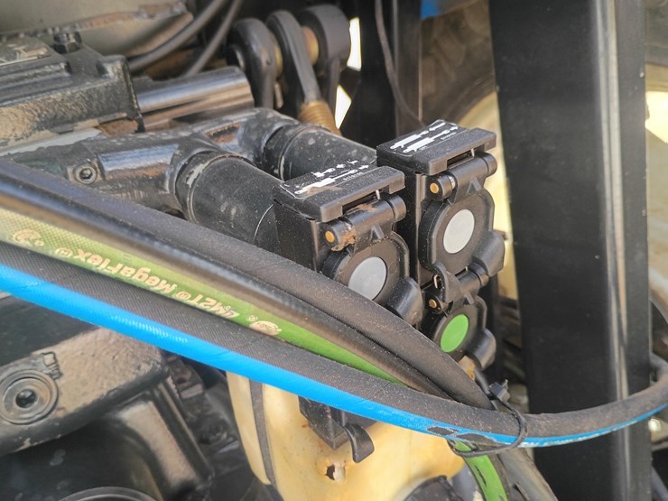 2021-new-holland-ts6.110-image-57