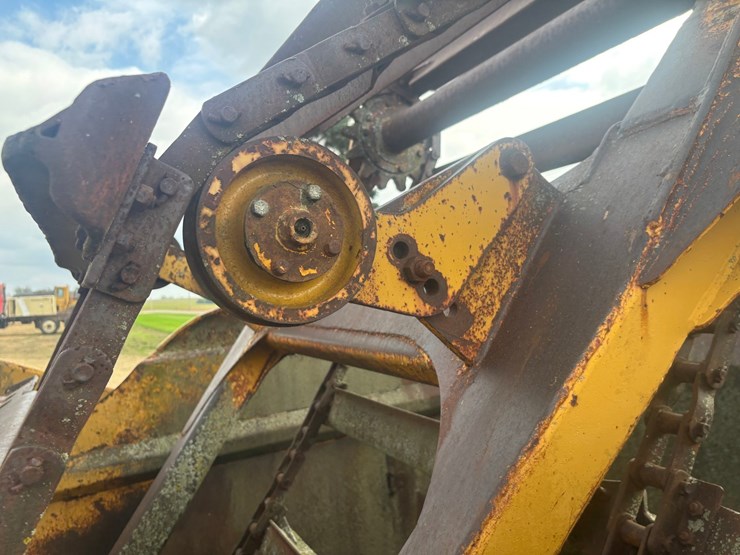 caterpillar-613-image-90