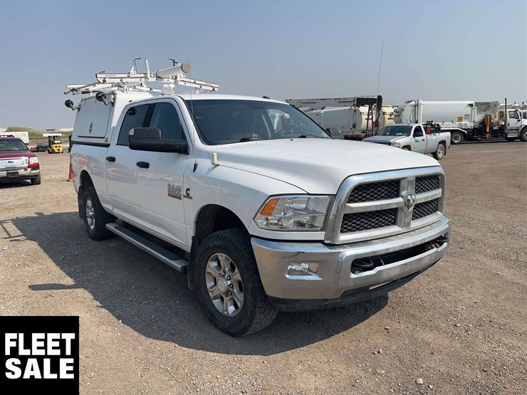 2015-dodge-2500-image-2