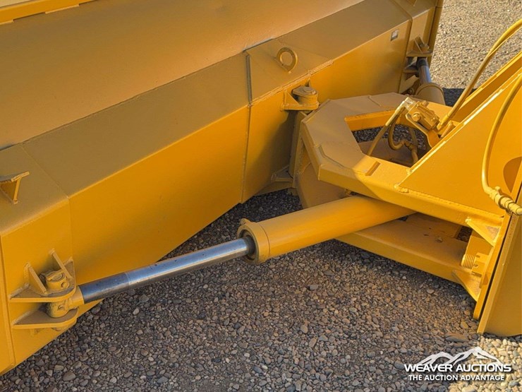 falls-hdr-12a-12-ft.-hydraulic-reversible-snow-plow-image-9