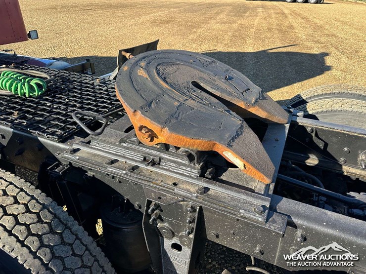 2011-kenworth-t800-image-68
