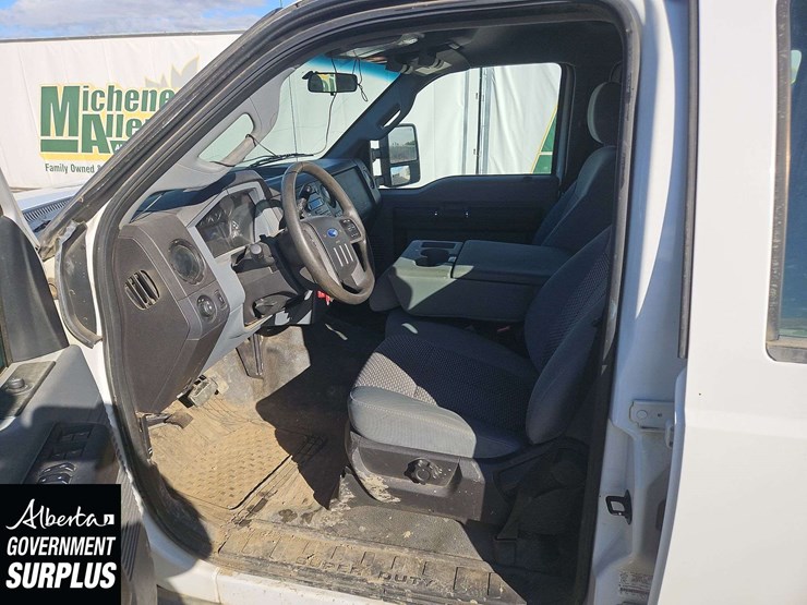 2011-ford-f350-image-13