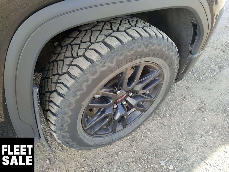 2023-gmc-sierra-1500-image-12