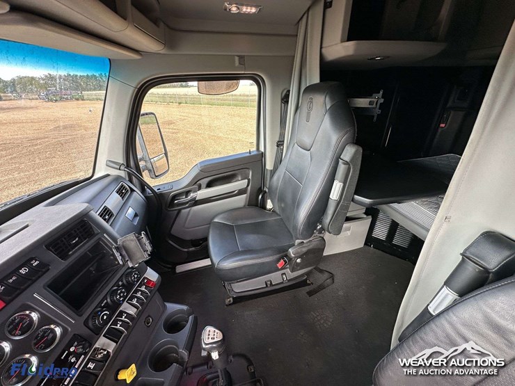 kenworth-t880-image-11