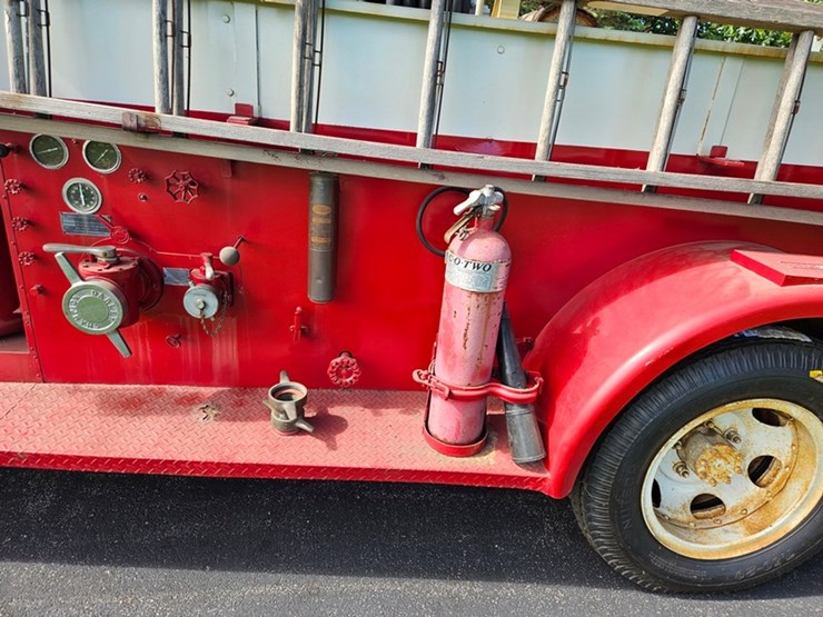 #2514-•-1947-gmc-ec-303-fire-truck-image-26