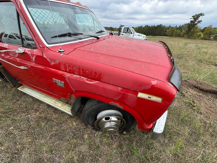 ford-f350-xl-image-32