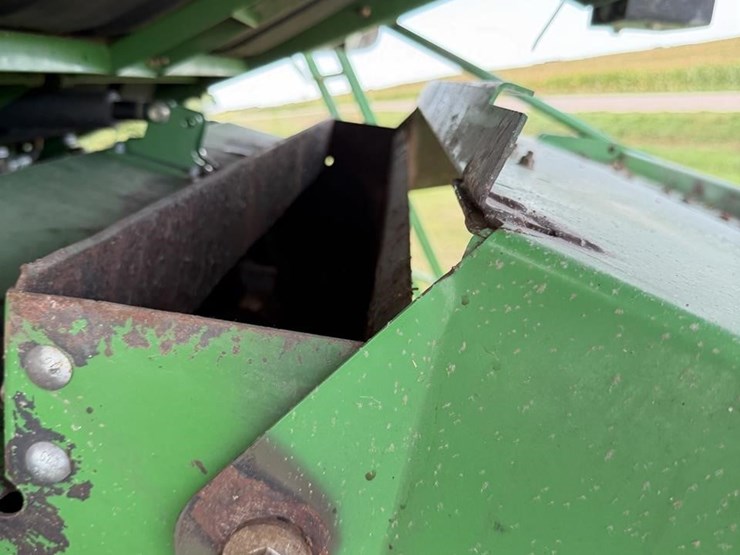 2009-john-deere-9770-sts-image-74