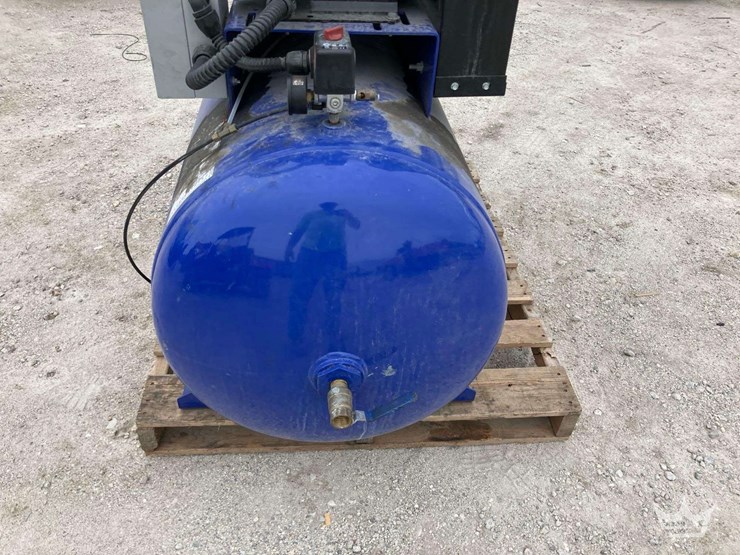 2023-carlyle-tools-89-309hbtp-175psi-air-compressor-image-3