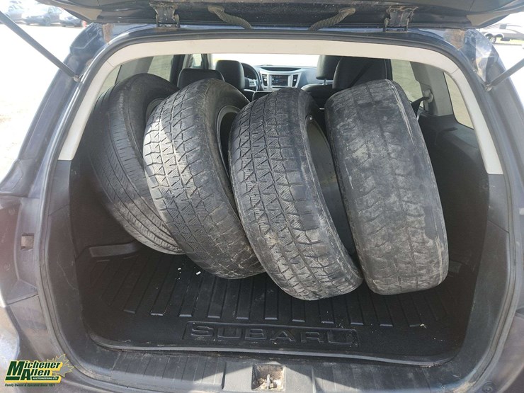 2014-subaru-outback-image-15