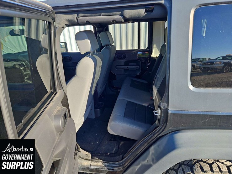 2009-jeep-wrangler-image-14