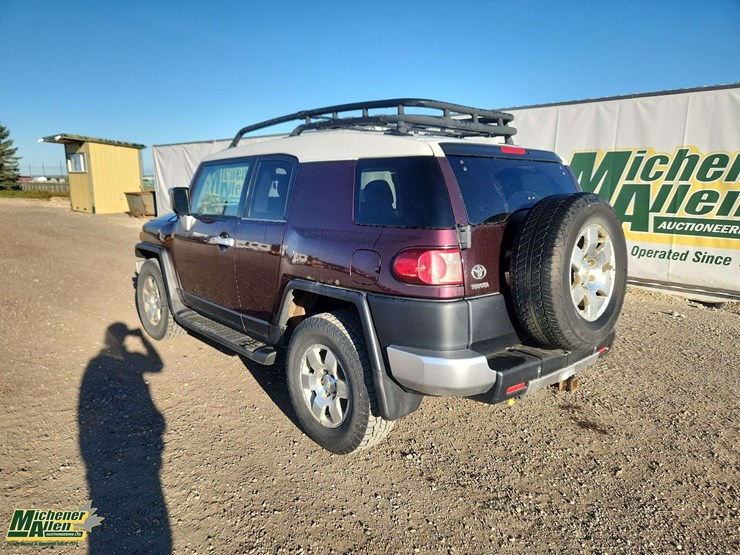 2007-toyota-fj-cruiser-image-3