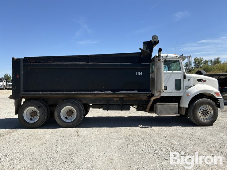 2007-peterbilt-335-image-4