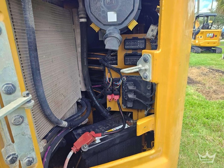 2021-caterpillar-308cr-image-19